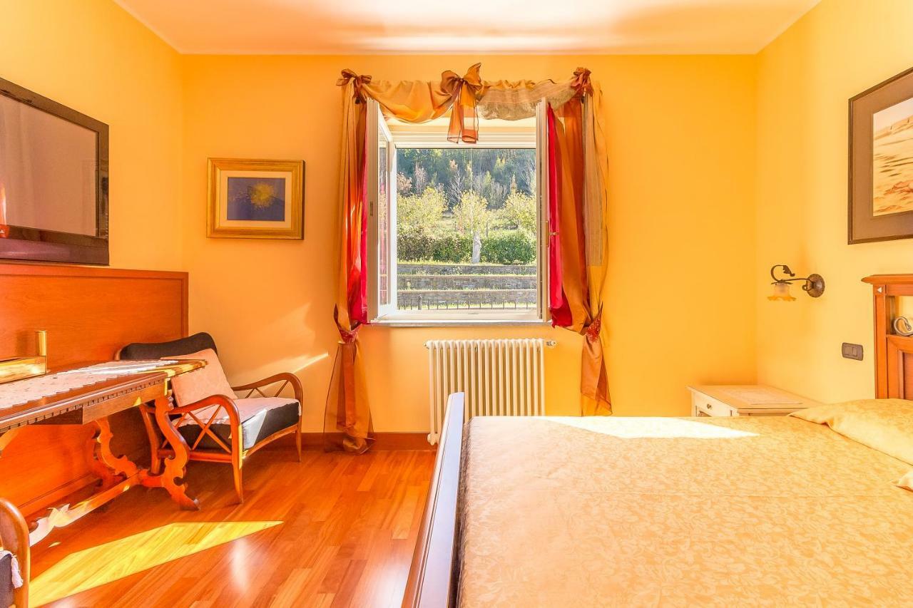 Tenuta Pian D'Attesio - Agriturismo Castelletto Soprano エクステリア 写真