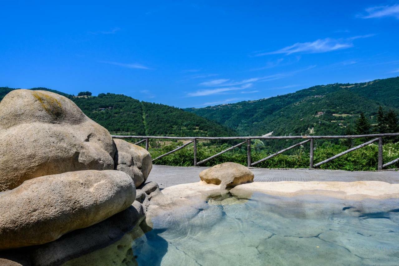 Tenuta Pian D'Attesio - Agriturismo Castelletto Soprano エクステリア 写真