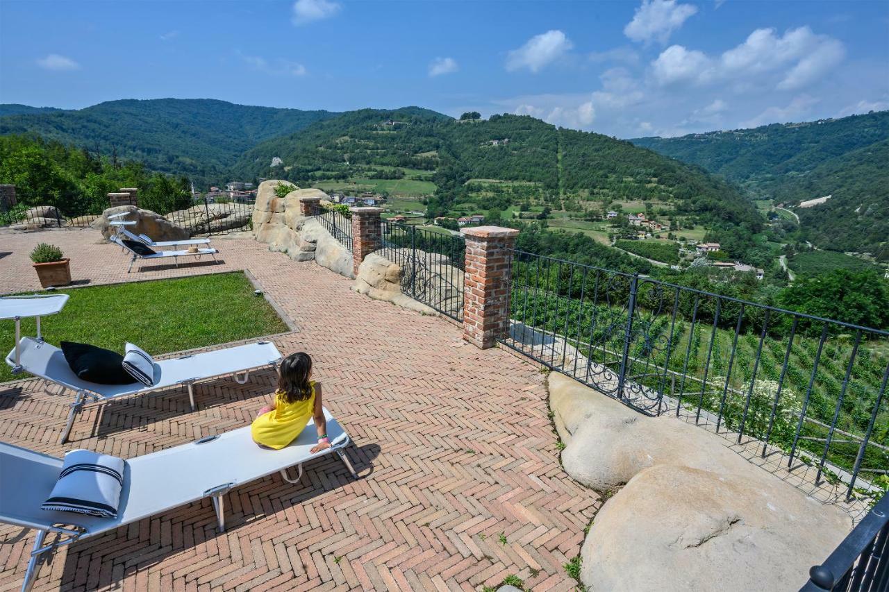 Tenuta Pian D'Attesio - Agriturismo Castelletto Soprano エクステリア 写真