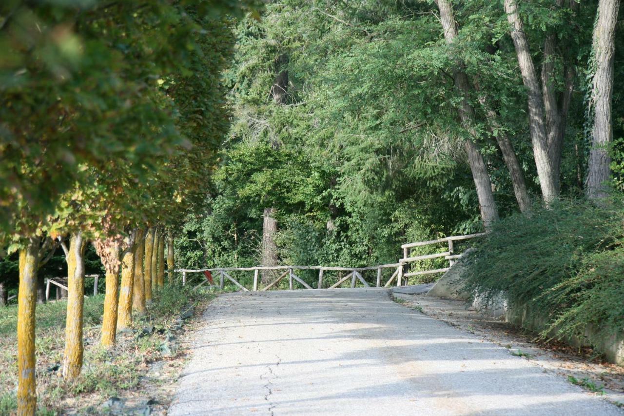 Tenuta Pian D'Attesio - Agriturismo Castelletto Soprano エクステリア 写真